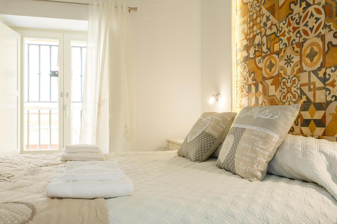 Apartamentos Loto Y Liz By Cadiz4Rentals ภายนอก รูปภาพ