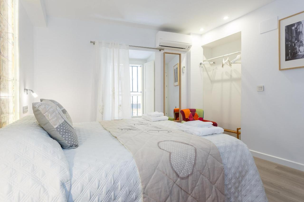 Apartamentos Loto Y Liz By Cadiz4Rentals ภายนอก รูปภาพ